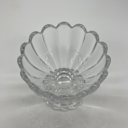 Rohn Glass Ice Cream Cup - Top View Scalloped Rim Detail