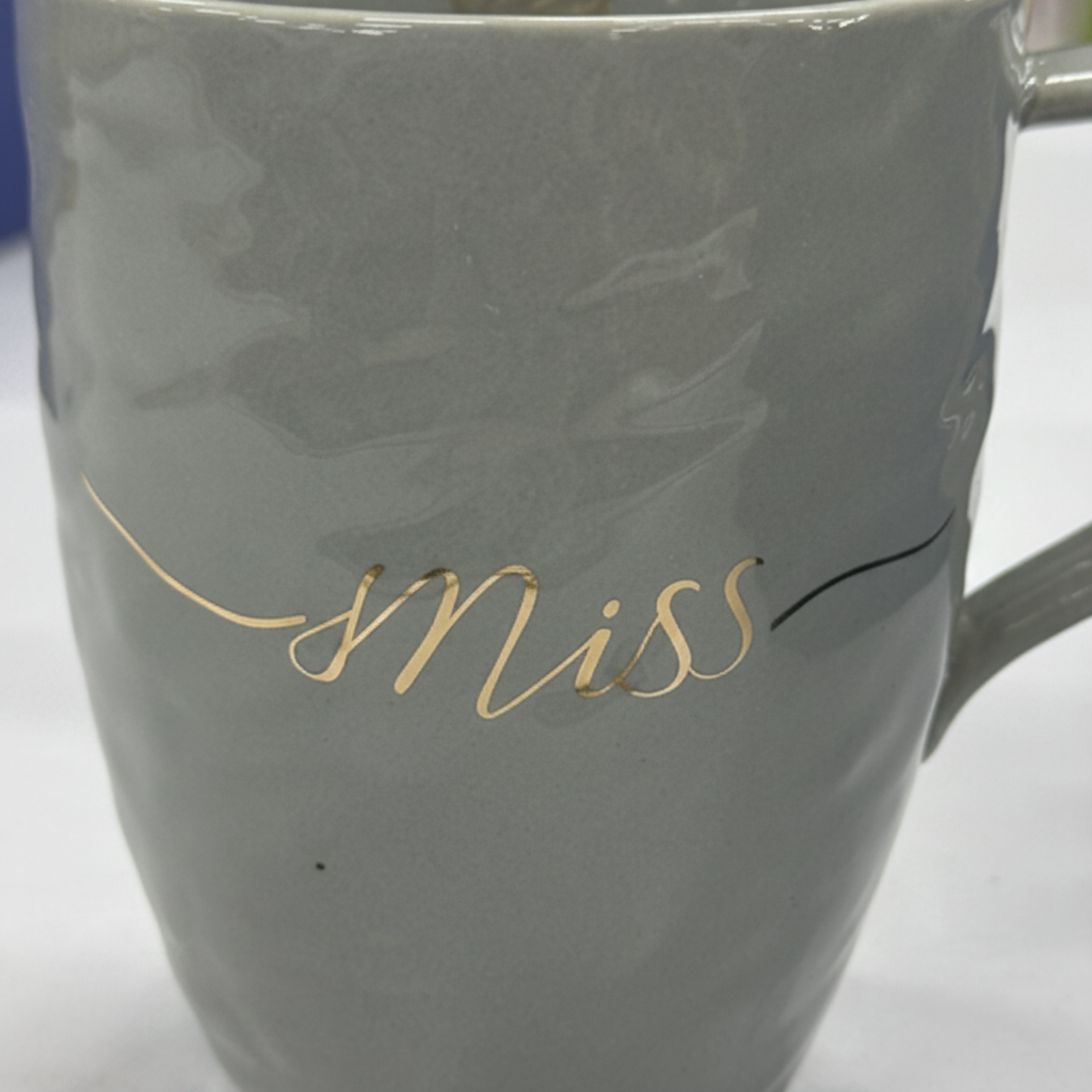 Miss Mug - Gold Script Close-up